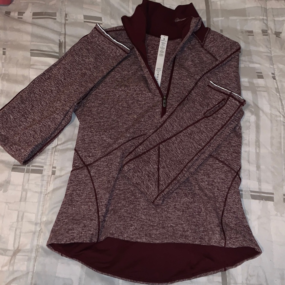 NWOT LULULEMON LONG SLEEVE TOP